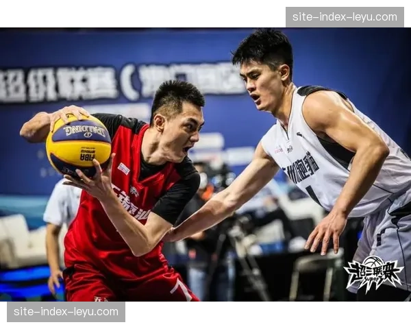 上海94-84击败广东登顶积分榜 双塔战术压制内线成关键